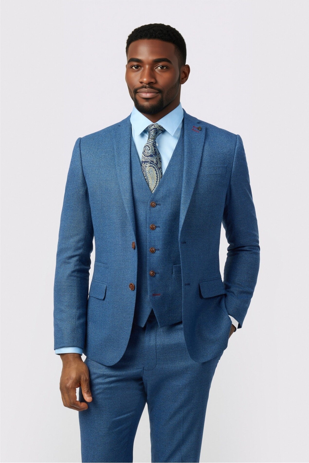 Popular Dark Blue Notched Lapel 3 Pieces Men Suits Main image