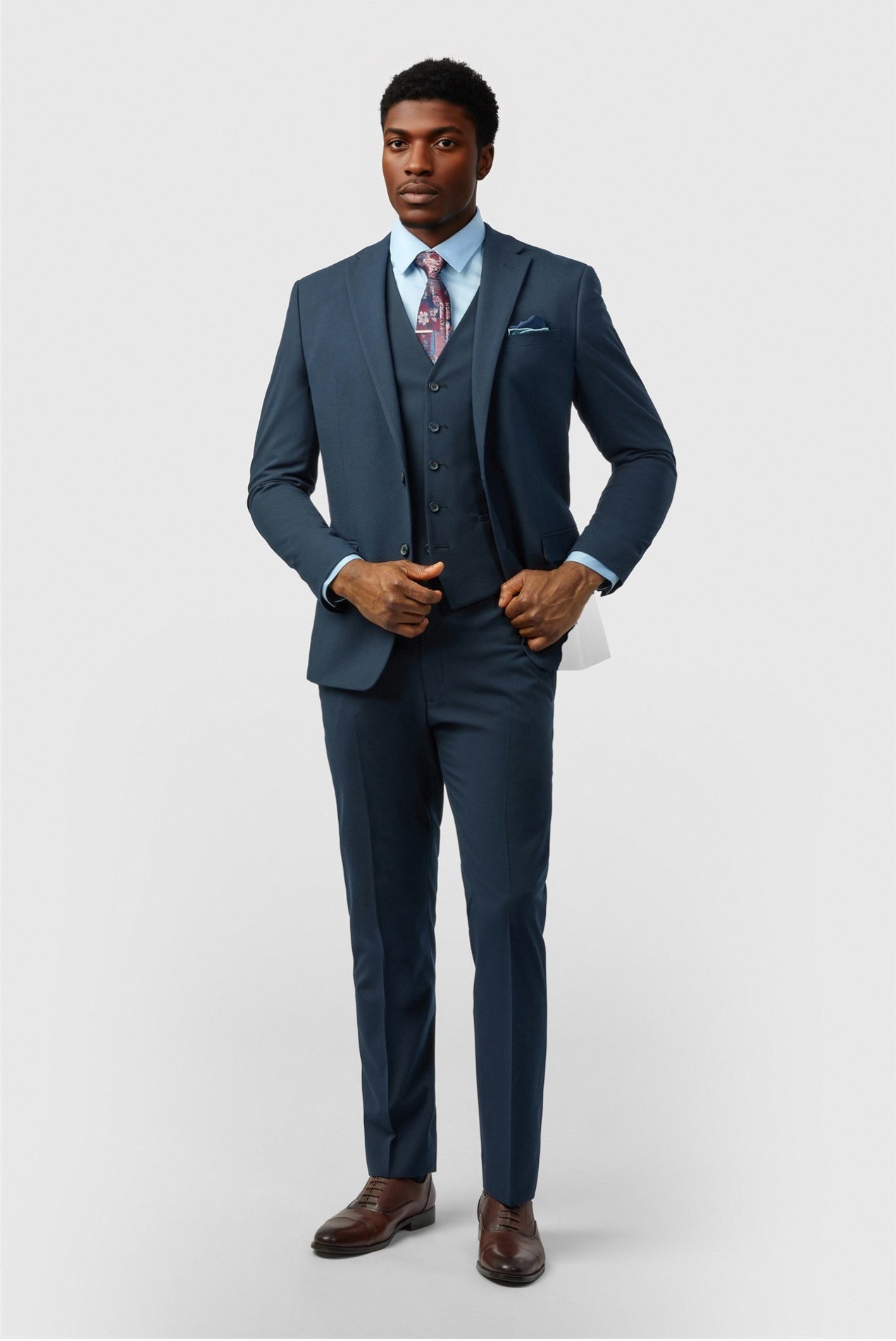 Latest Navy Notched Lapel 3 Pieces Men Suit Secondary image