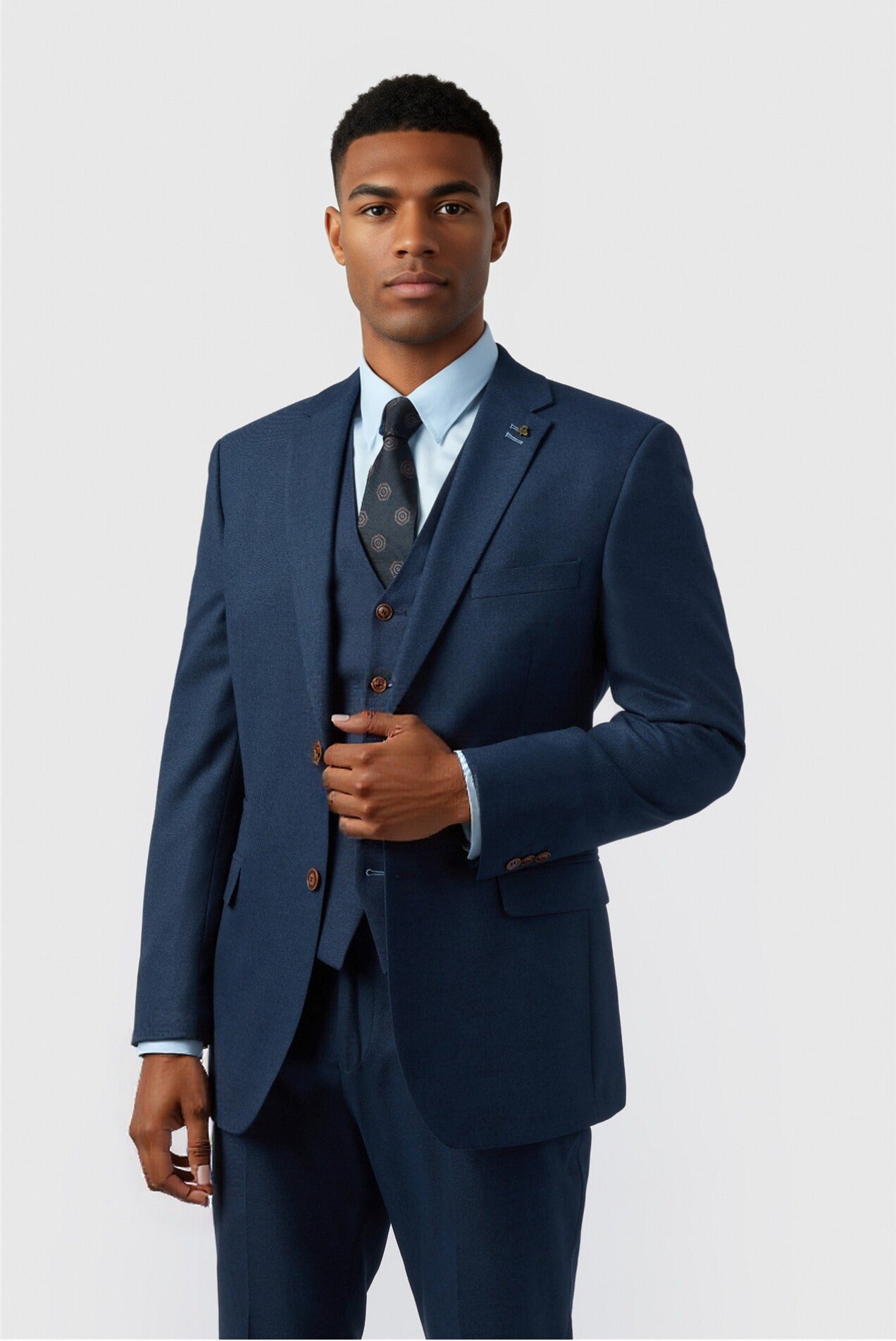 Latest Navy Notched Lapel Men Suits With Waistcoat Main image