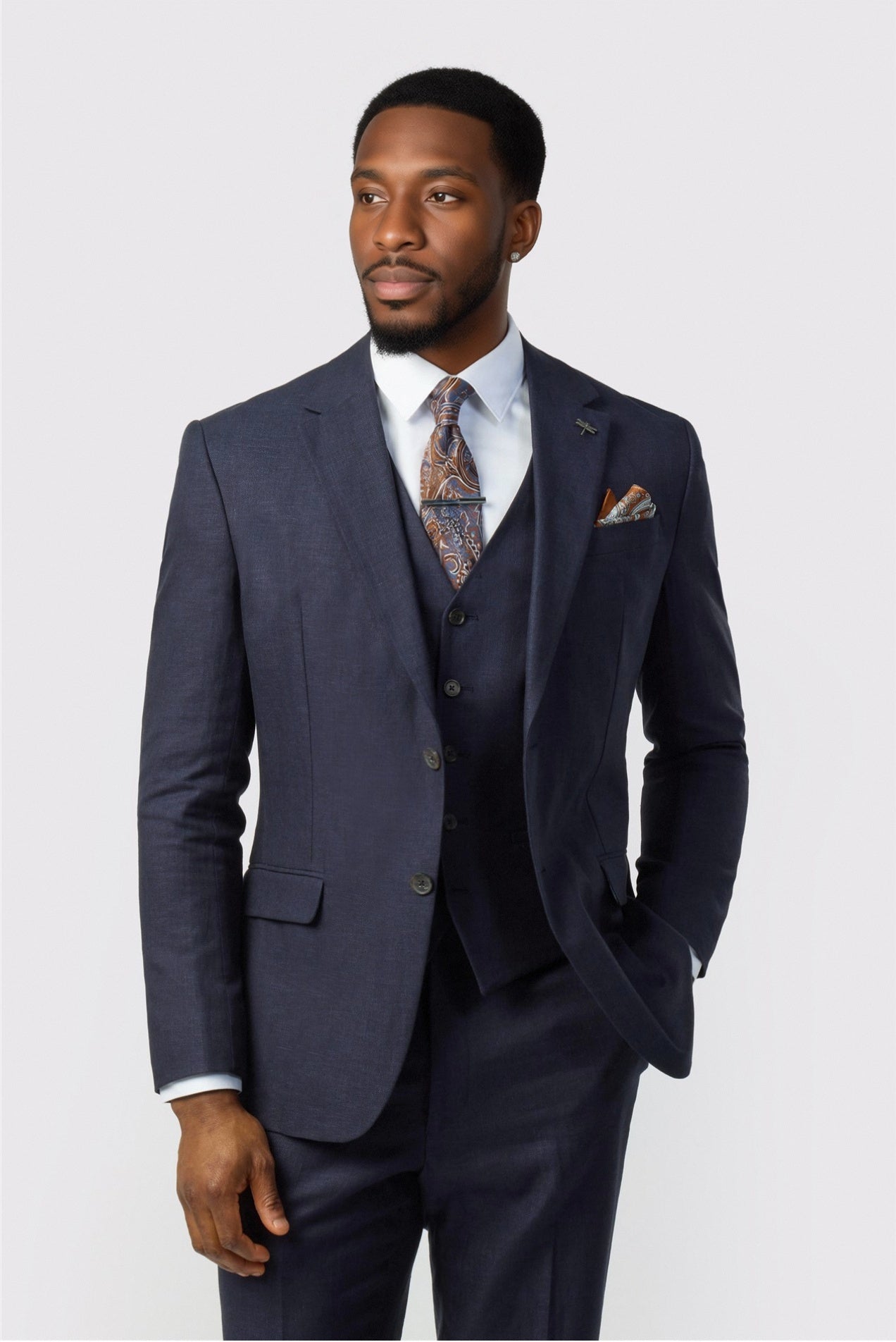 Glamorous Navy 3 Pieces Notched Lapel Men Suits Main image